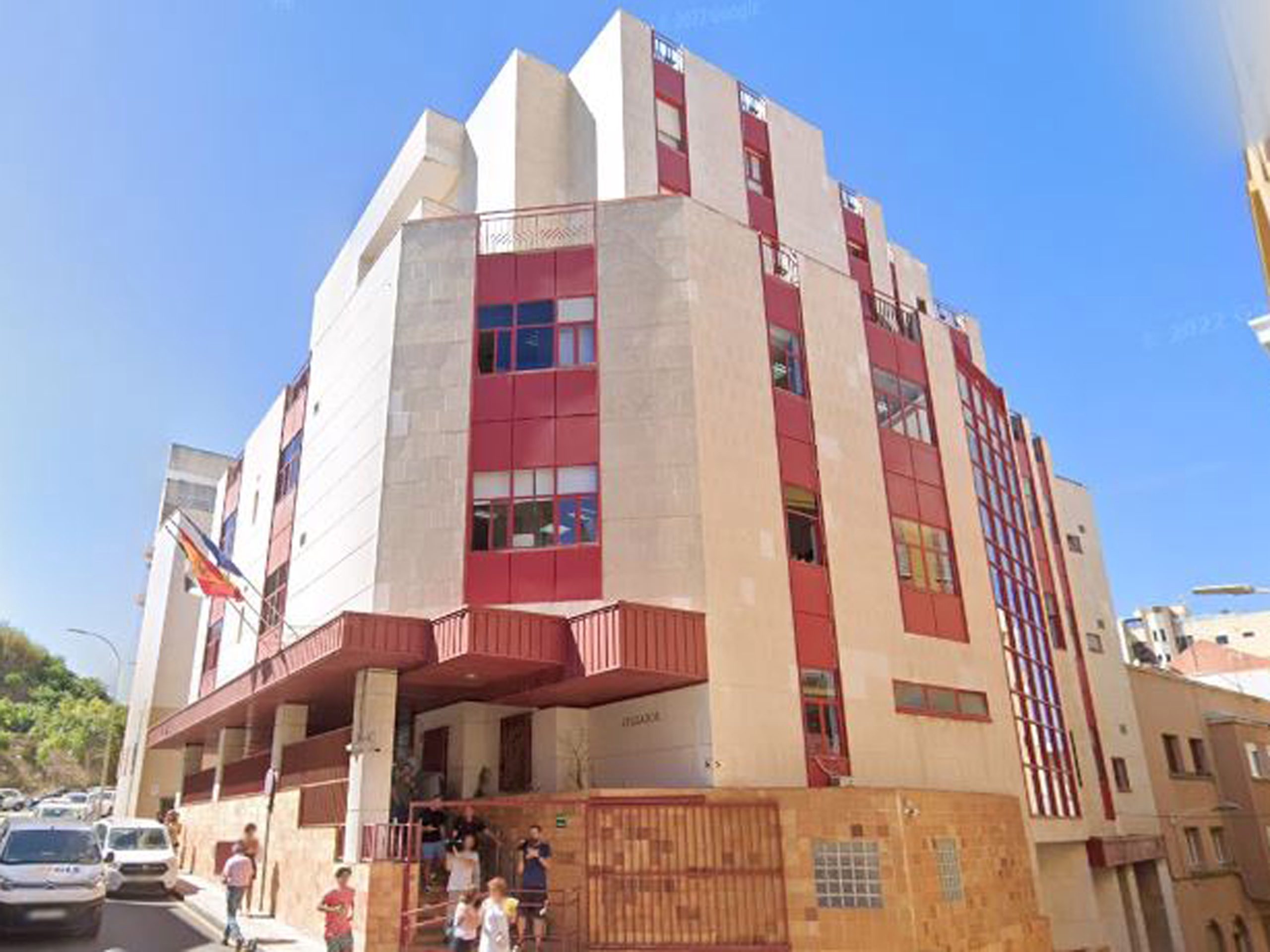 El juzgado de Ceuta perdona una deuda de 247.686 euros a un matrimonio y obliga al banco a rebajar la hipoteca de su vivienda